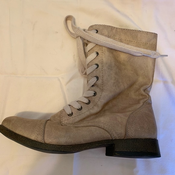 Booties - Picture 4 of 5